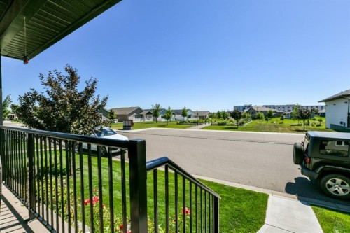 159 Chartwell Row Se, Medicine Hat, AB 