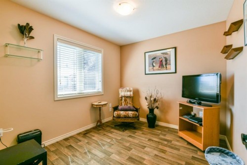 159 Chartwell Row Se, Medicine Hat, AB 