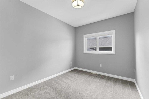 127 Hamptons Crescent Se, Medicine Hat, AB - Indoor Photo Showing Other Room