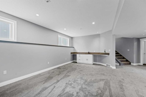 127 Hamptons Crescent Se, Medicine Hat, AB - Indoor Photo Showing Other Room