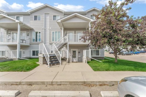 372 Northlands Pointe NE Medicine Hat, AB T1C 0C4