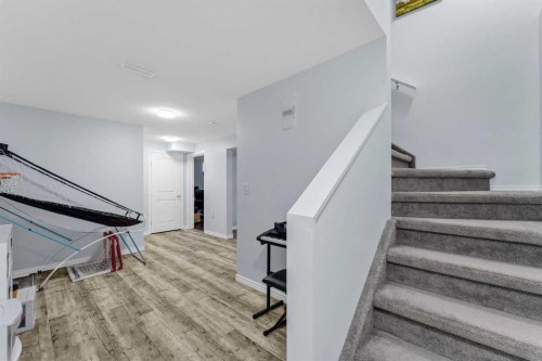 369 Stratton Way Se, Medicine Hat, AB - Indoor Photo Showing Other Room