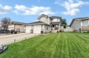 369 Stratton Way Se, Medicine Hat, AB  - Outdoor 