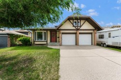45 Cooper Road SE Medicine Hat, AB T1B 1K3