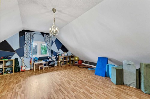 45 Cooper Road Se, Medicine Hat, AB - Indoor Photo Showing Other Room