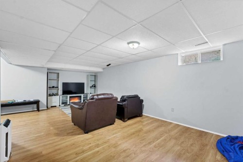 45 Cooper Road Se, Medicine Hat, AB - Indoor