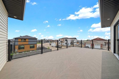 935 Maskell Place Se, Redcliff, AB - Outdoor