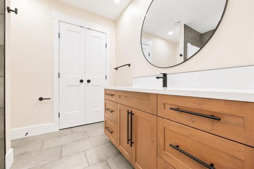 935 Maskell Place Se, Redcliff, AB - Indoor