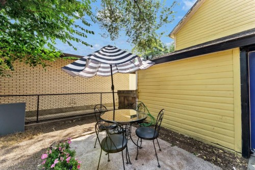 856A Braemar Street Se, Medicine Hat, AB - Outdoor With Exterior