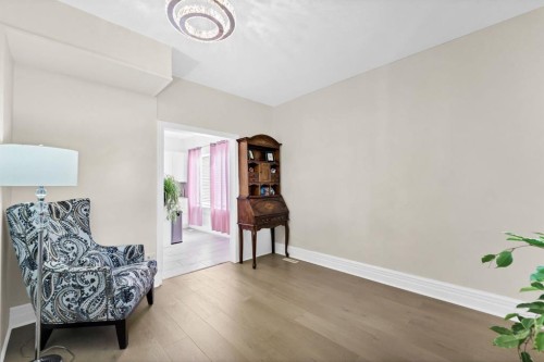 856A Braemar Street Se, Medicine Hat, AB - Indoor Photo Showing Other Room