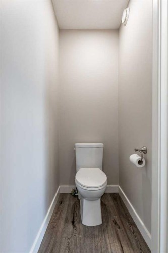 71 Ranchlands Boulevard Ne, Medicine Hat, AB - Indoor Photo Showing Bathroom