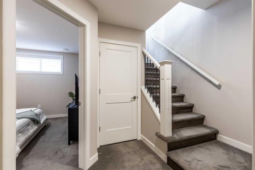71 Ranchlands Boulevard Ne, Medicine Hat, AB - Indoor Photo Showing Other Room