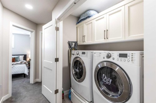 71 Ranchlands Boulevard Ne, Medicine Hat, AB - Indoor Photo Showing Laundry Room