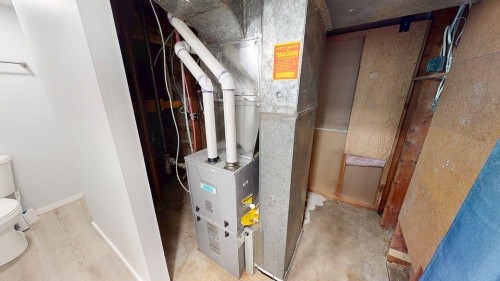 328 2Nd Street Se, Redcliff, AB - Indoor Photo Showing Basement