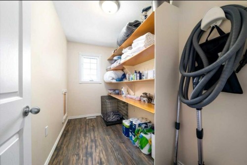 633 Spruce Way Se, Medicine Hat, AB - Indoor