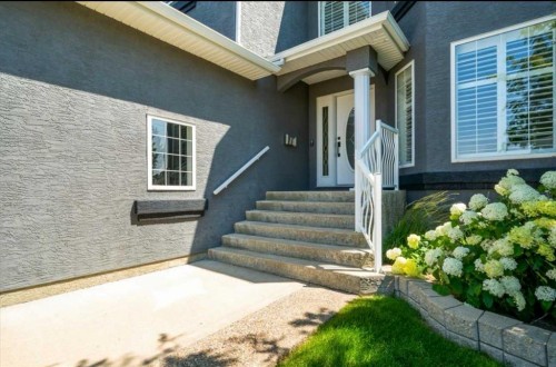 633 Spruce Way Se, Medicine Hat, AB - Outdoor