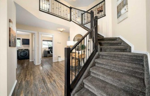 633 Spruce Way Se, Medicine Hat, AB - Indoor Photo Showing Other Room