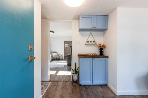 259 3 Street Nw, Medicine Hat, AB - Indoor Photo Showing Other Room
