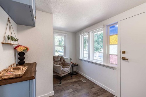259 3 Street Nw, Medicine Hat, AB - Indoor Photo Showing Other Room