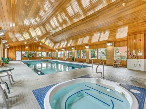424-3021 13 Avenue Se, Medicine Hat, AB - Indoor Photo Showing Other Room With In Ground Pool