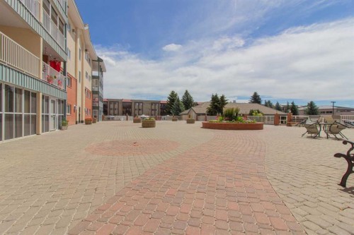 424-3021 13 Avenue Se, Medicine Hat, AB - Outdoor