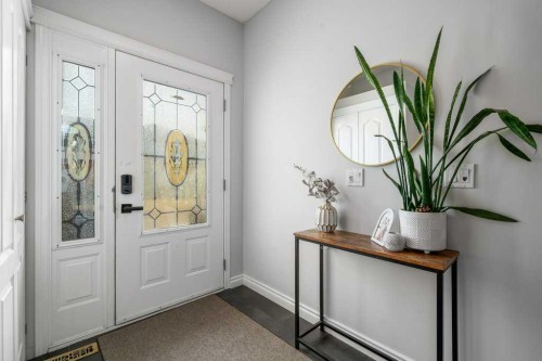 316 Washington Way Se, Medicine Hat, AB - Indoor Photo Showing Other Room