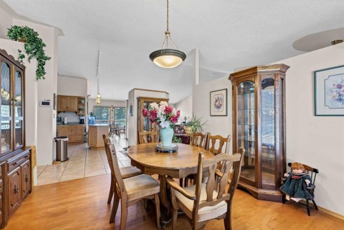 1336 4A Avenue, Dunmore, AB - Indoor Photo Showing Dining Room