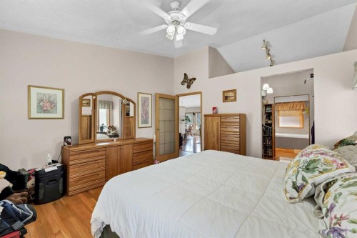 1336 4A Avenue, Dunmore, AB - Indoor Photo Showing Bedroom