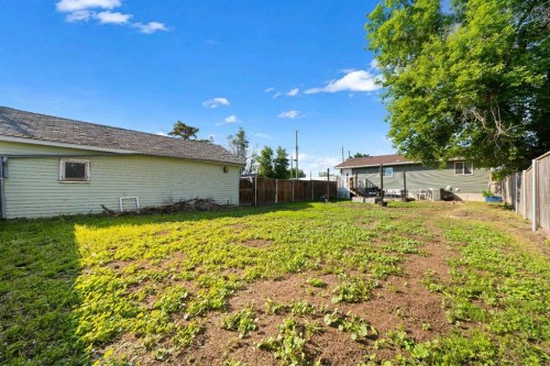 33 3 Avenue East, Tilley, AB - Outdoor