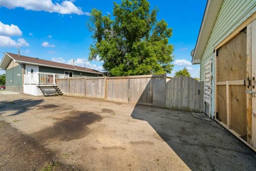 33 3 Avenue East, Tilley, AB - Outdoor