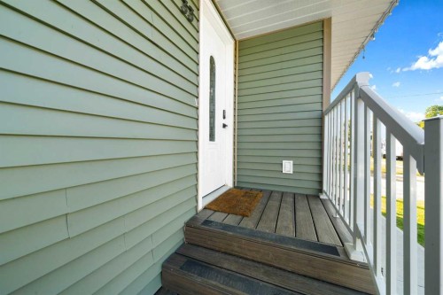 33 3 Avenue East, Tilley, AB - Outdoor With Exterior
