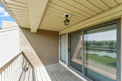 211-1051 3 Street Nw, Medicine Hat, AB - Outdoor With Deck Patio Veranda With Exterior