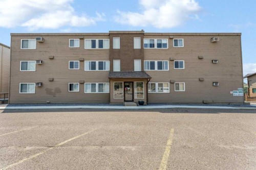 211-1051 3 Street Nw, Medicine Hat, AB - Outdoor