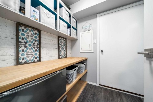 88 Cypress Way Se, Medicine Hat, AB - Indoor Photo Showing Other Room