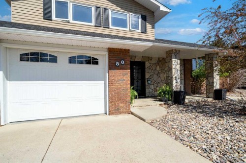 88 Cypress Way Se, Medicine Hat, AB - Outdoor