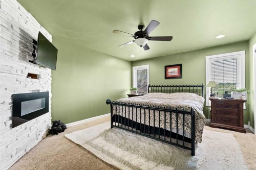 7312 Township Road 124, Rural Cypress County, AB - Indoor Photo Showing Bedroom