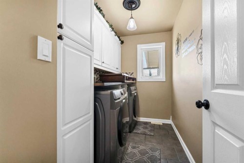 7312 Township Road 124, Rural Cypress County, AB - Indoor Photo Showing Laundry Room