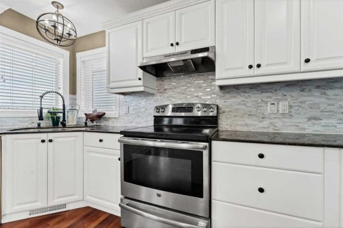7312 Township Road 124, Rural Cypress County, AB - Indoor Photo Showing Kitchen