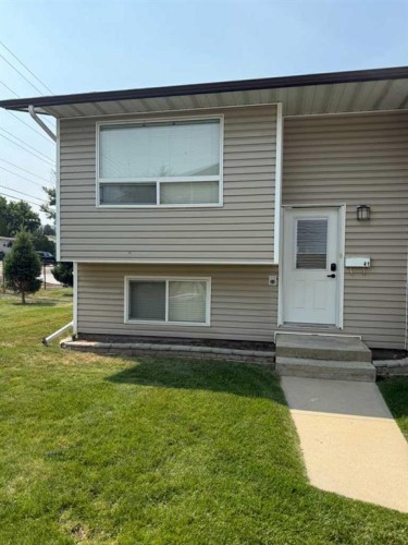 41 Link Court SW Medicine Hat, AB T1A 7X6