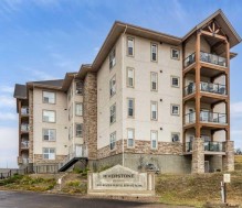 332-201 River Ridge Drive NWMedicine Hat, AB T1A 8V6