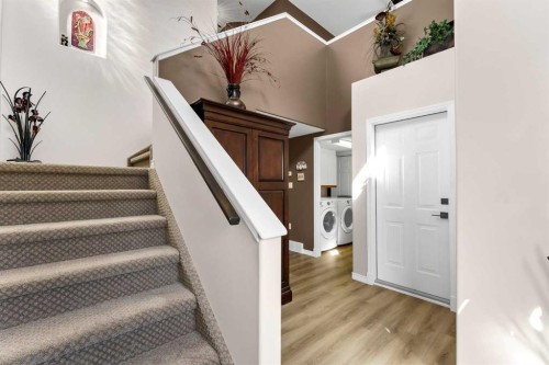 1A Stonegate Crescent Se, Medicine Hat, AB - Indoor Photo Showing Other Room