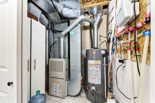1A Stonegate Crescent Se, Medicine Hat, AB - Indoor Photo Showing Basement