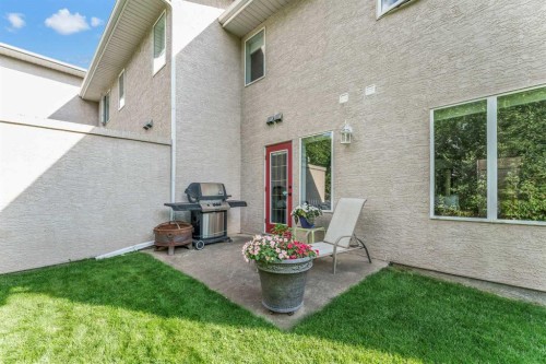 1A Stonegate Crescent Se, Medicine Hat, AB - Outdoor With Deck Patio Veranda With Exterior