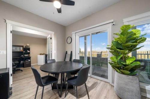244 Northlands Pointe Ne, Medicine Hat, AB - Indoor Photo Showing Dining Room