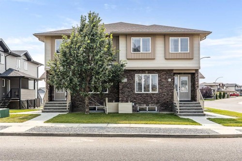 1-4952 Southlands Drive SE Medicine Hat, AB T1B 0E9