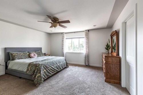 26 Ranchlands Way Ne, Medicine Hat, AB - Indoor Photo Showing Bedroom