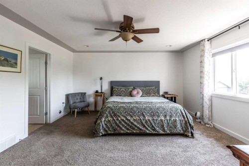 26 Ranchlands Way Ne, Medicine Hat, AB - Indoor Photo Showing Bedroom