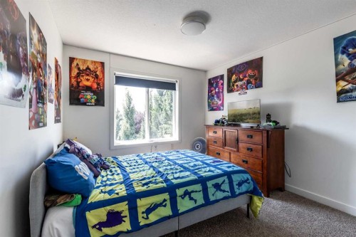 26 Ranchlands Way Ne, Medicine Hat, AB - Indoor Photo Showing Bedroom