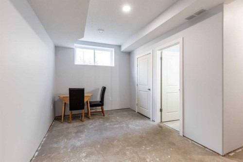 26 Ranchlands Way Ne, Medicine Hat, AB - Indoor Photo Showing Other Room