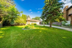 44 Cunliffe Crescent SEMedicine Hat, AB T1B 1K6